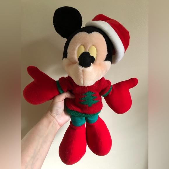 Vintage Applause Christmas Mickey With Hat & Sweater - Picture 1 of 7